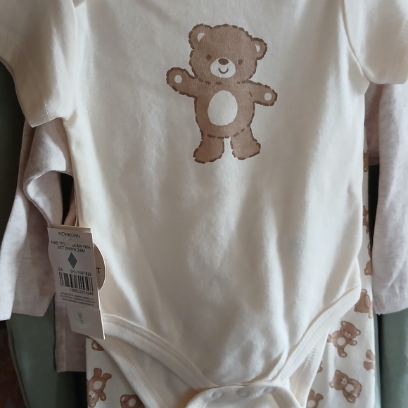 4 Piece Set - Picture 4 of 5